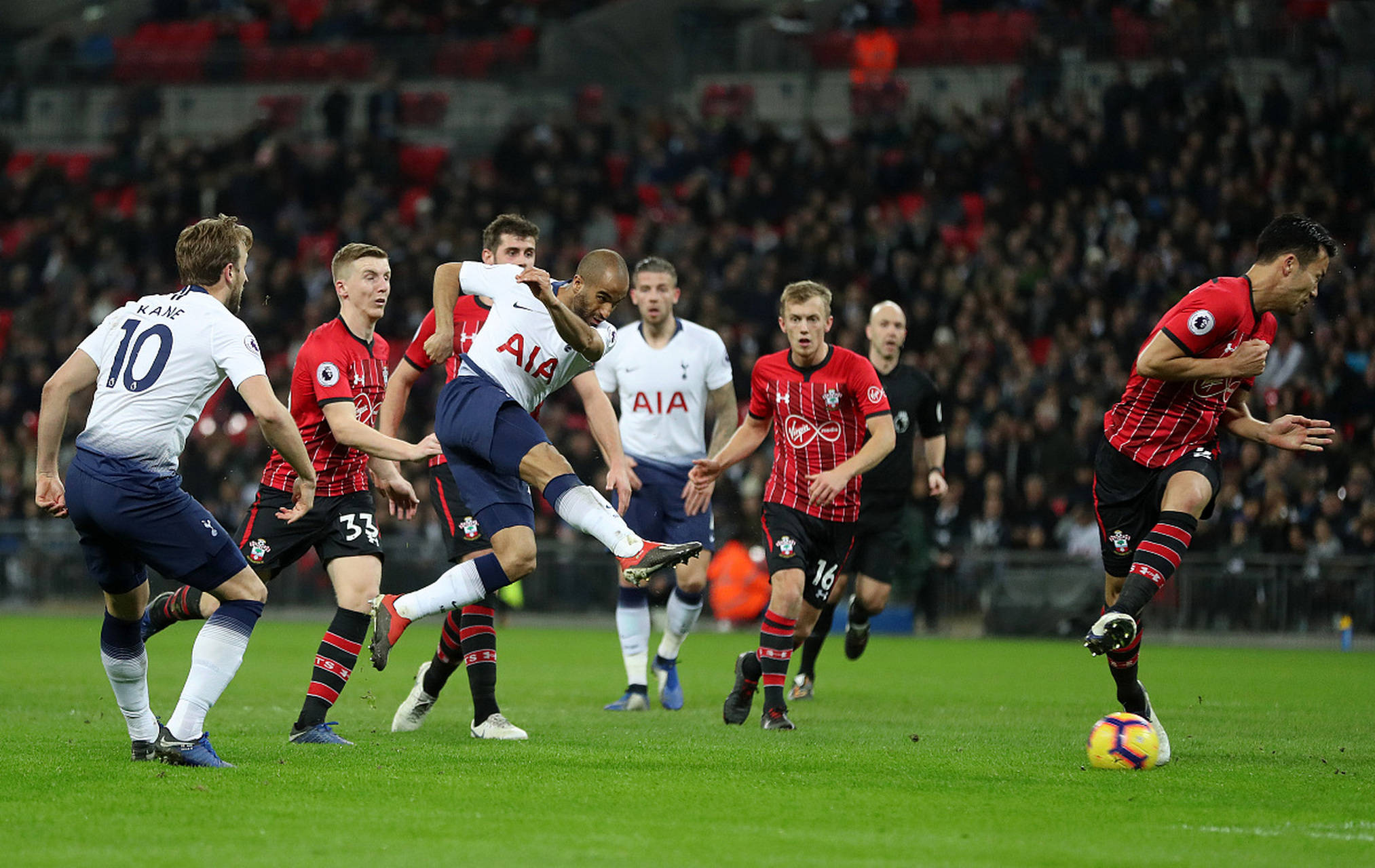 一件运动装 一件运动装